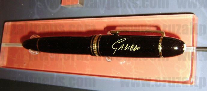 pluma-con-firma